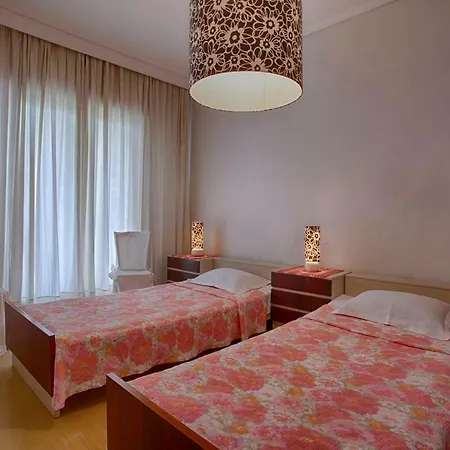 아파트 The Big Blue Apartment!!!